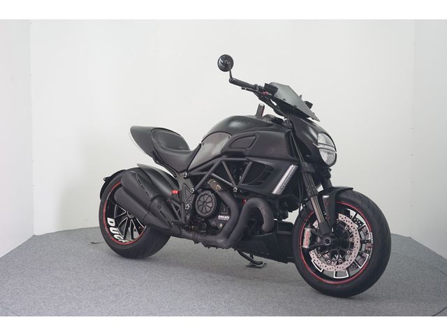 ducati - diavel-amg