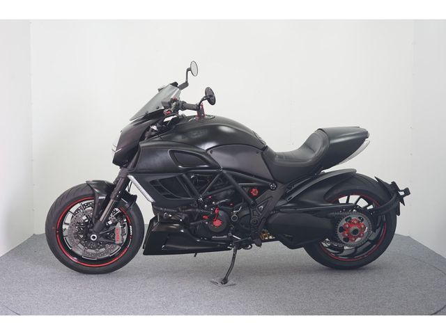 ducati - diavel-amg