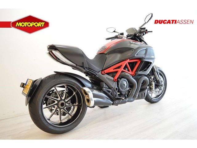 ducati - diavel-carbon