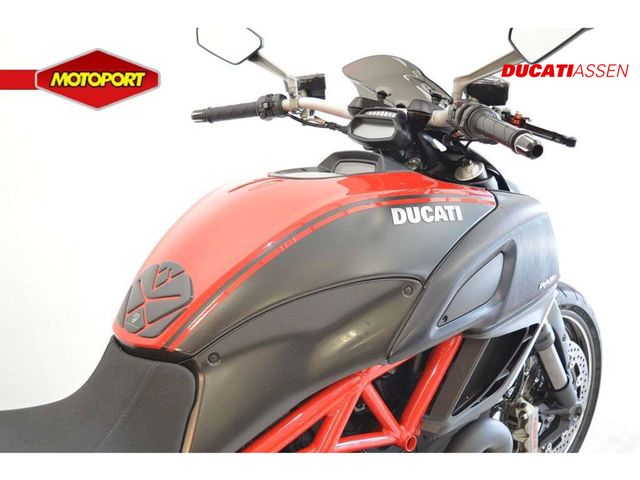 ducati - diavel-carbon