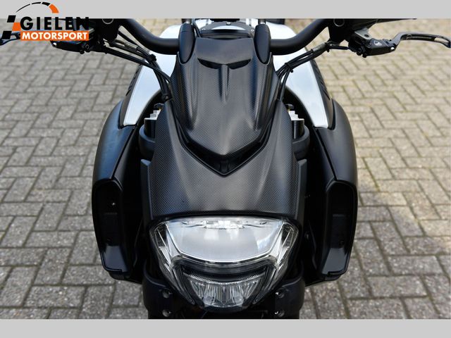 ducati - diavel-carbon