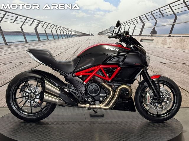 ducati - diavel-carbon