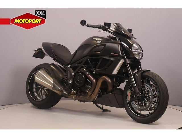 ducati - diavel-carbon