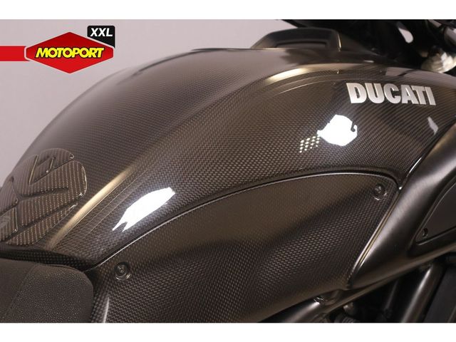 ducati - diavel-carbon