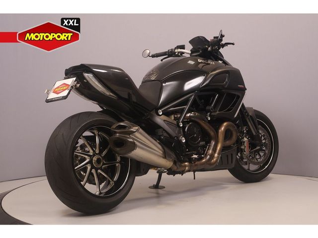 ducati - diavel-carbon