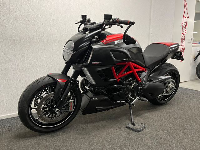 ducati - diavel-carbon