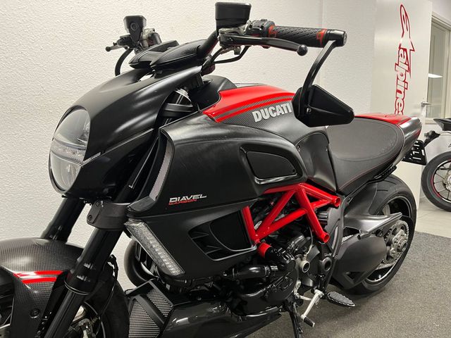 ducati - diavel-carbon