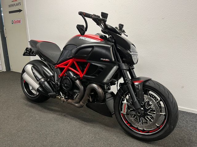 ducati - diavel-carbon