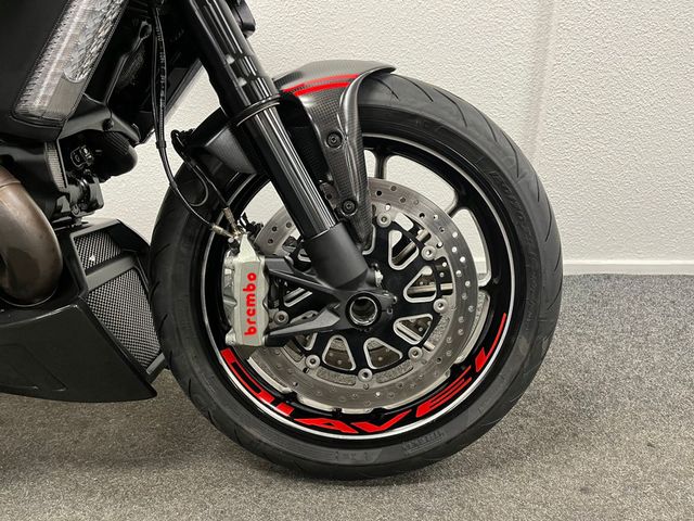 ducati - diavel-carbon