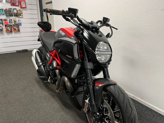 ducati - diavel-carbon