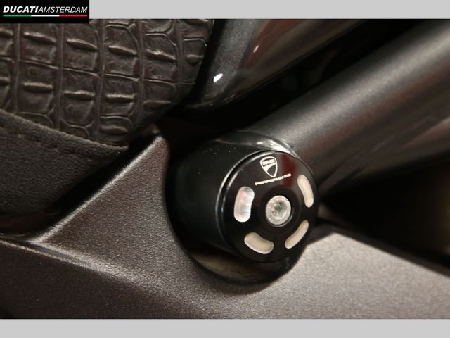 ducati - diavel-carbon