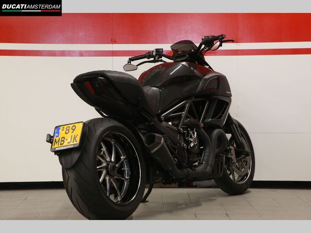 ducati - diavel-carbon