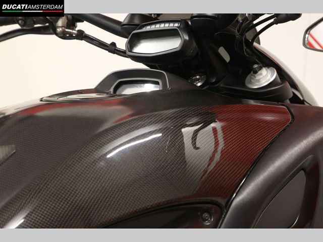 ducati - diavel-carbon