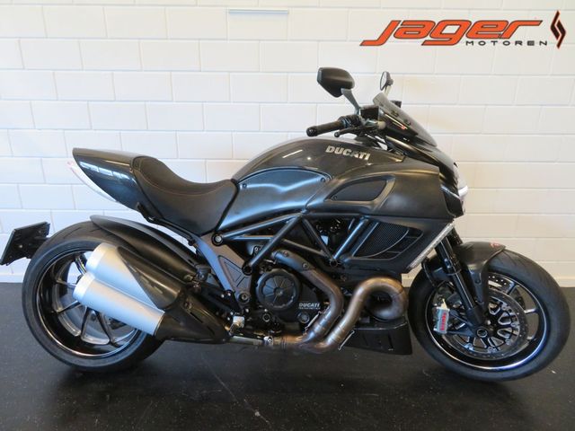 ducati - diavel-carbon