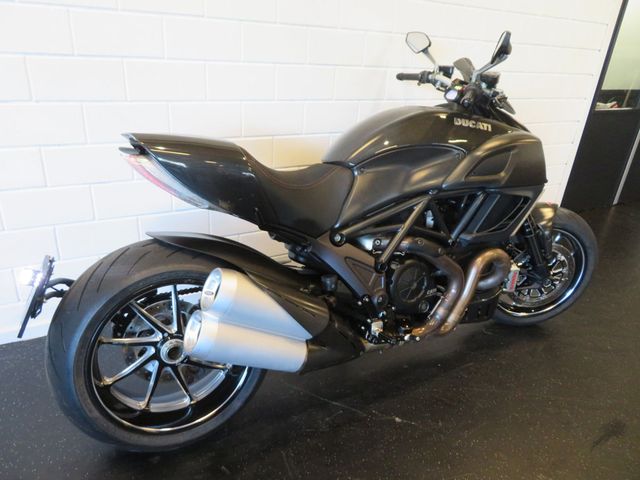 ducati - diavel-carbon
