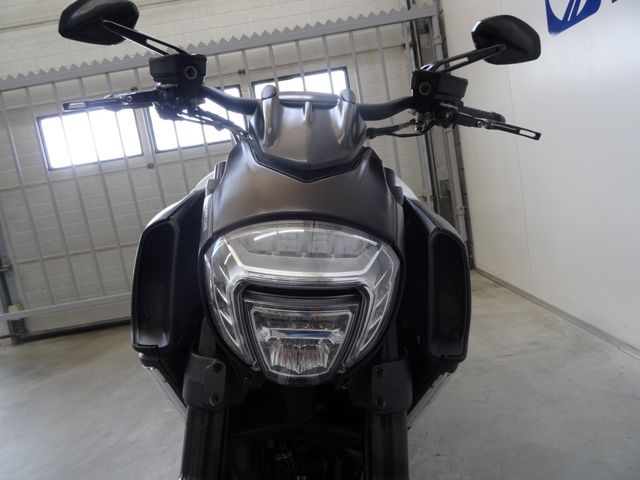 ducati - diavel-carbon