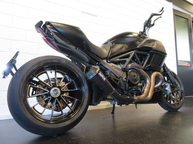 ducati - diavel-dark