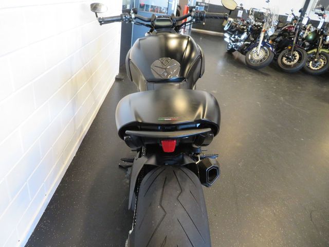 ducati - diavel-dark