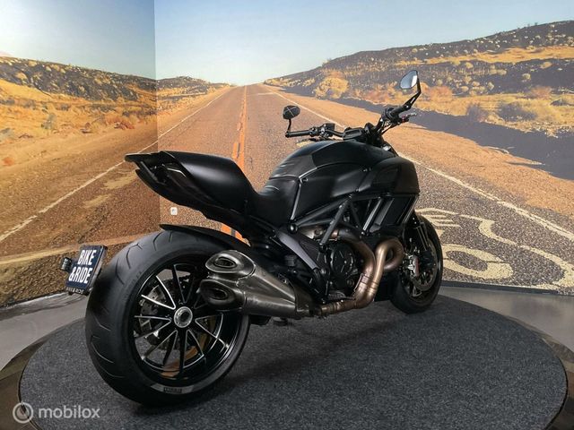 ducati - diavel-dark