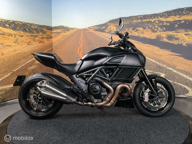 ducati - diavel-dark