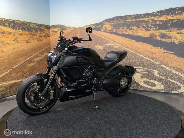 ducati - diavel-dark