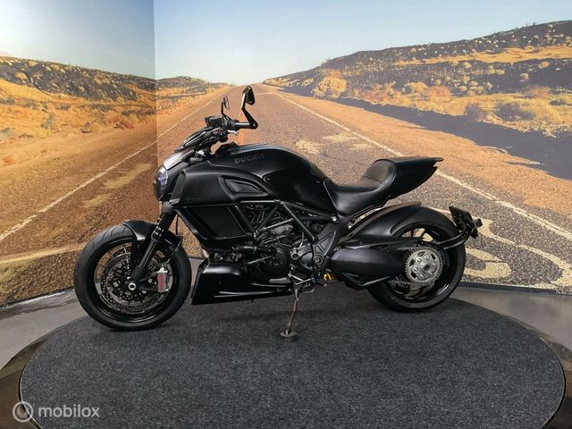 ducati - diavel-dark