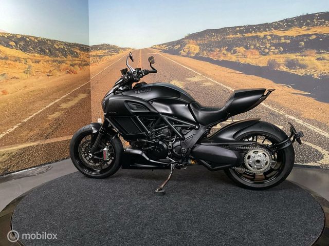 ducati - diavel-dark