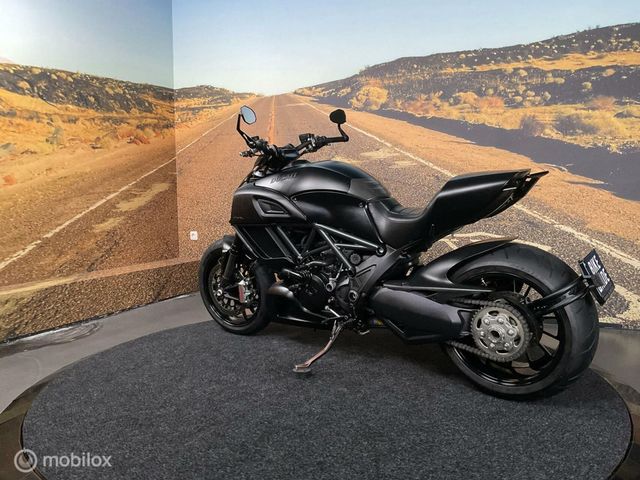 ducati - diavel-dark