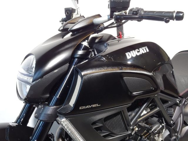 ducati - diavel-dark