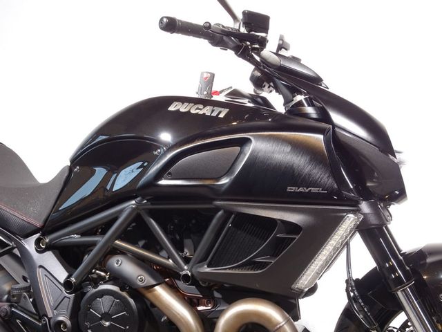 ducati - diavel-dark