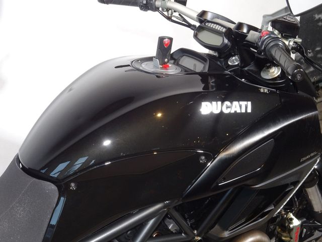 ducati - diavel-dark