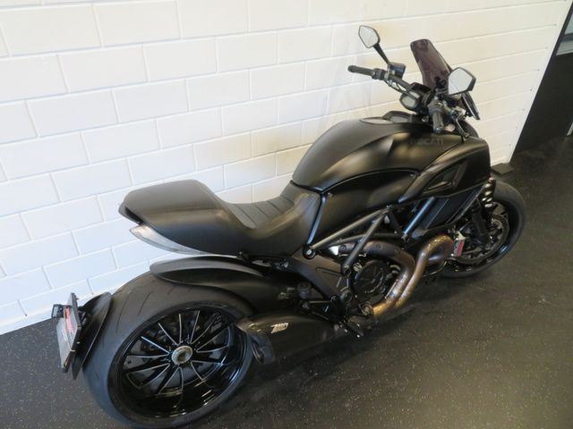 ducati - diavel-dark