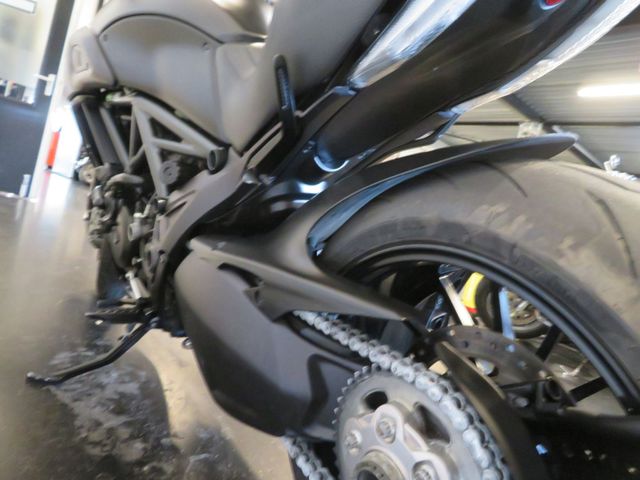 ducati - diavel-dark