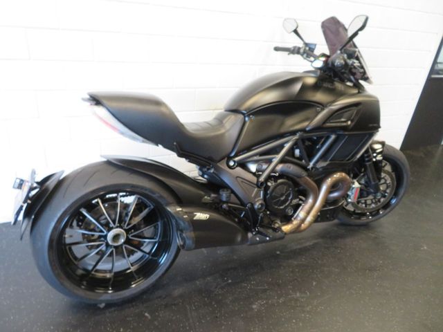 ducati - diavel-dark