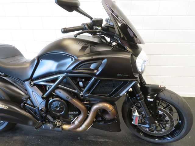 ducati - diavel-dark