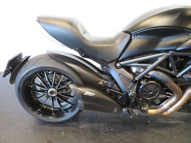 ducati - diavel-dark