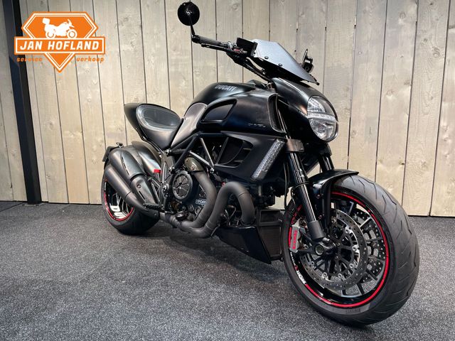 ducati - diavel-dark