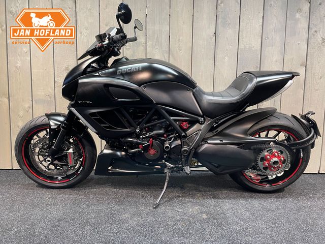 ducati - diavel-dark