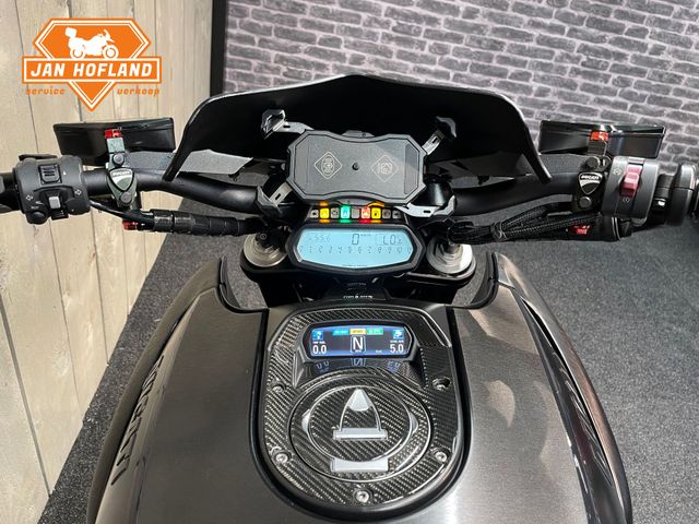 ducati - diavel-dark