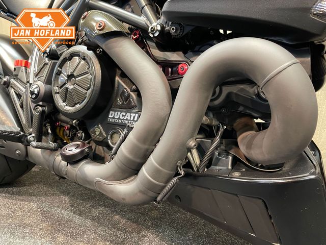 ducati - diavel-dark