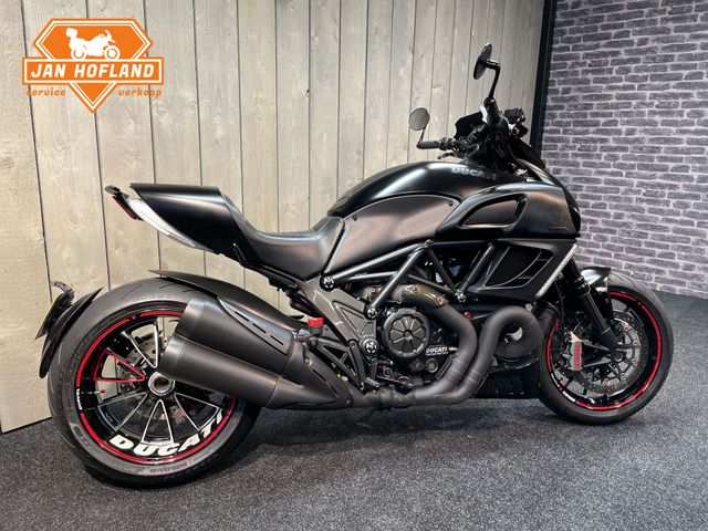ducati - diavel-dark