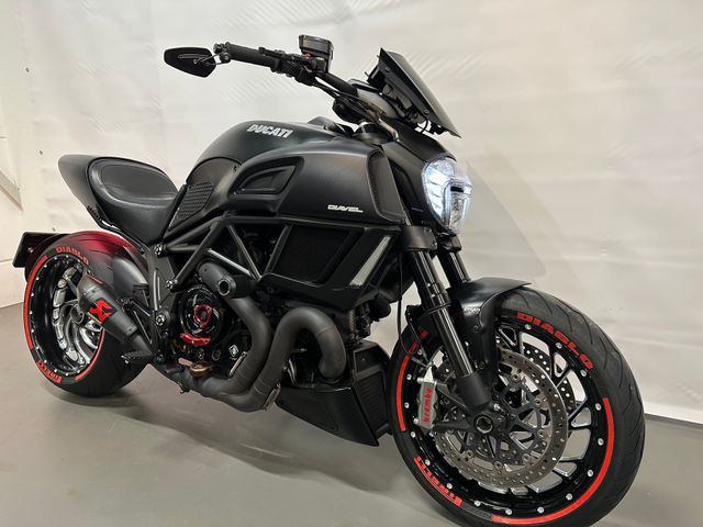 ducati - diavel-dark