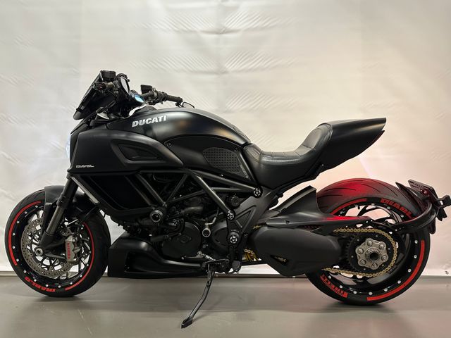 ducati - diavel-dark