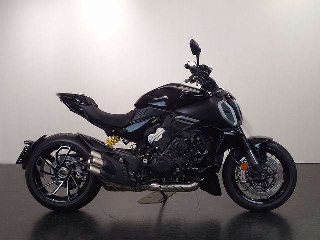 ducati - diavel-v4