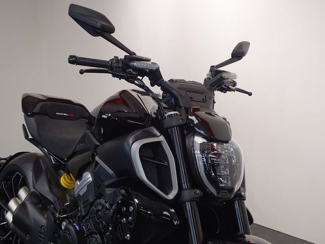 ducati - diavel-v4