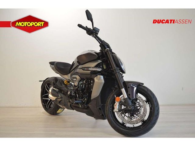 ducati - diavel-v4