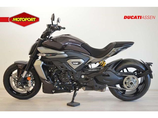ducati - diavel-v4