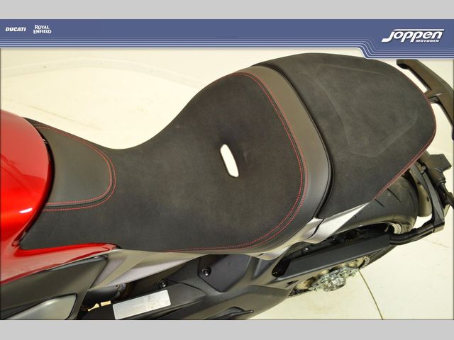 ducati - diavel-v4