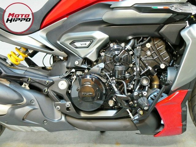 ducati - diavel-v4