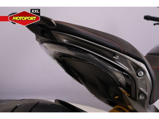 ducati - diavel-v4